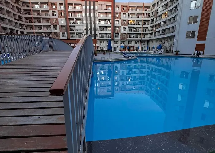 Tiba Golden Downtown Red Sea Escape Gurdaka
