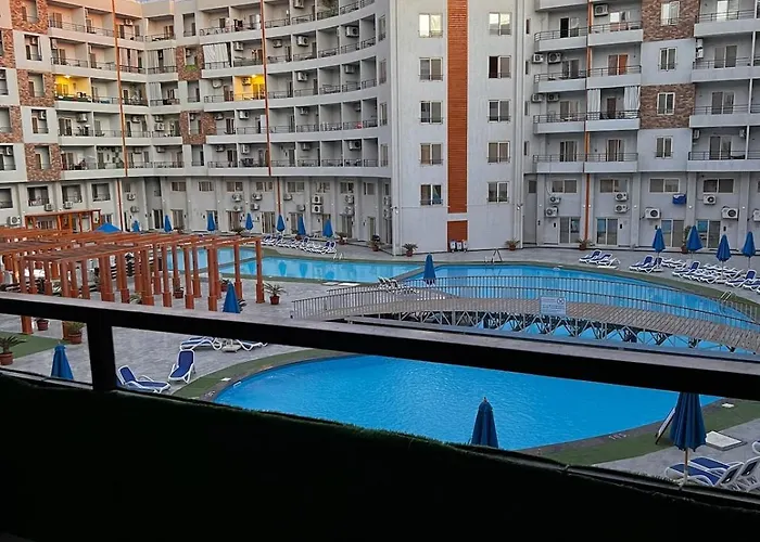 Apartmanhotel Tiba Golden Downtown Red Sea Escape Gurdaka